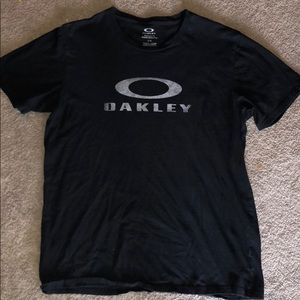 Oakley | Shirts | Men Oakley Tshirt 